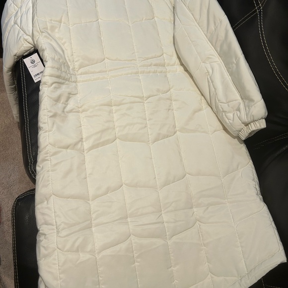 Women’s Oversized Puff Jacket NEW XS - Picture 4 of 7